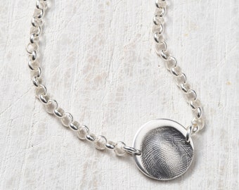 FP-1021 Silver bracelet with fingerprint charm