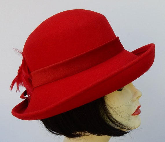 Winter Red Wool Felt Hat, Red Feather Trim - Etsy display picture 1