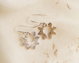 SILVER WILDFLOWER EARRINGS / handmade recycled solid silver flower hoops, pull through earrings, Silver threaders, Eco friendly gift for her