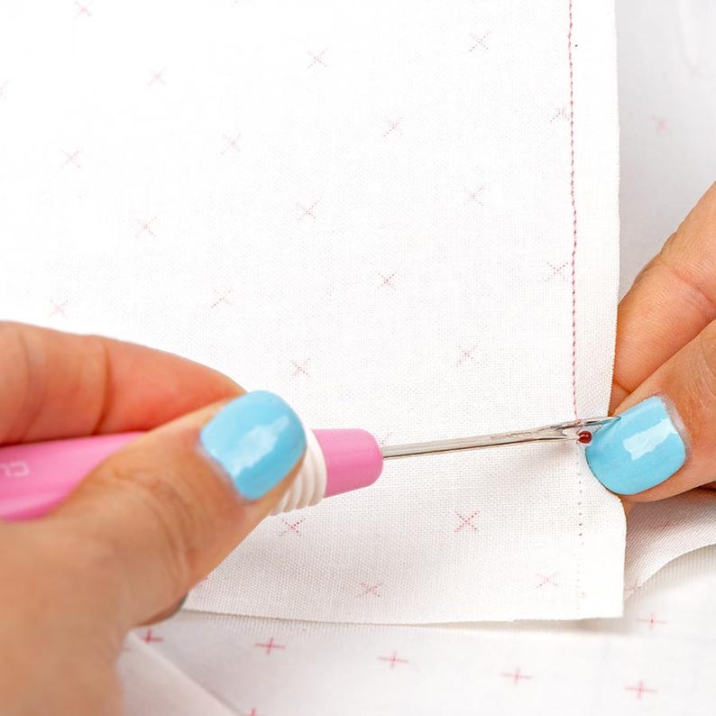 Pink Seam Ripper Clover Pink Seam Ripper | Fat Quarter Shop Exclusive - Etsy