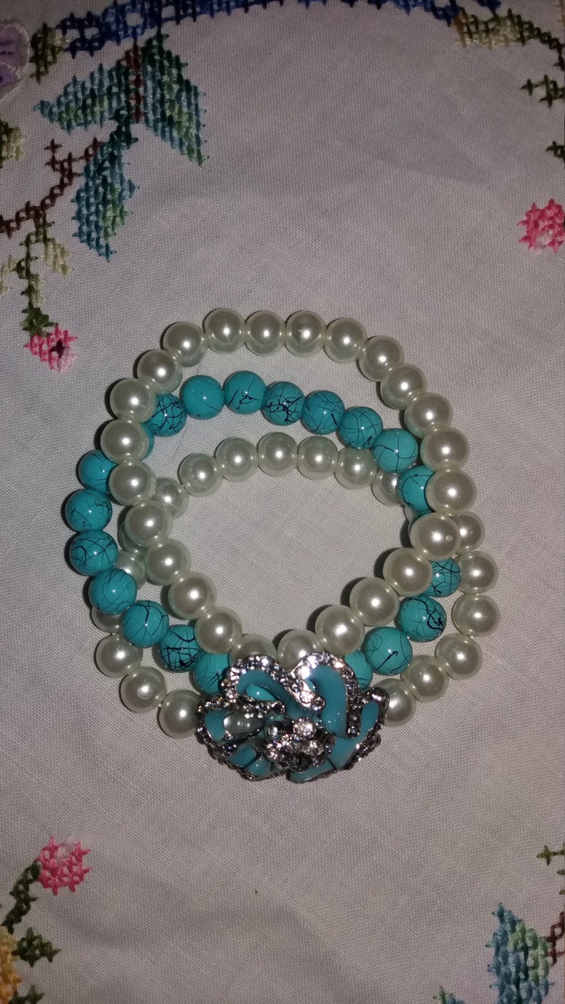 Truely stunning vintage beadpearl enamel bracelet
