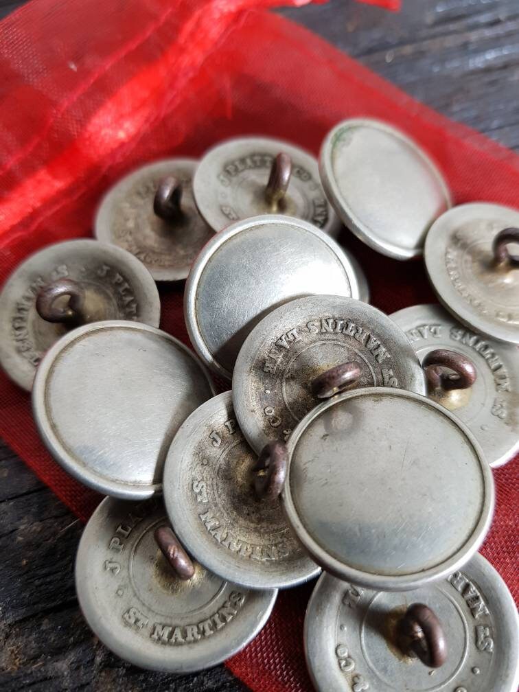 Early British Military Buttons – LFMP