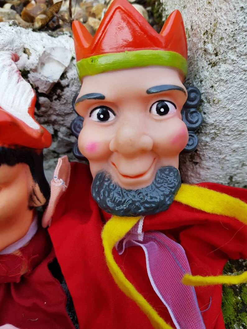 Set of 4 vintage hand puppets for punch and Judy shows or early learning in good vintage condition