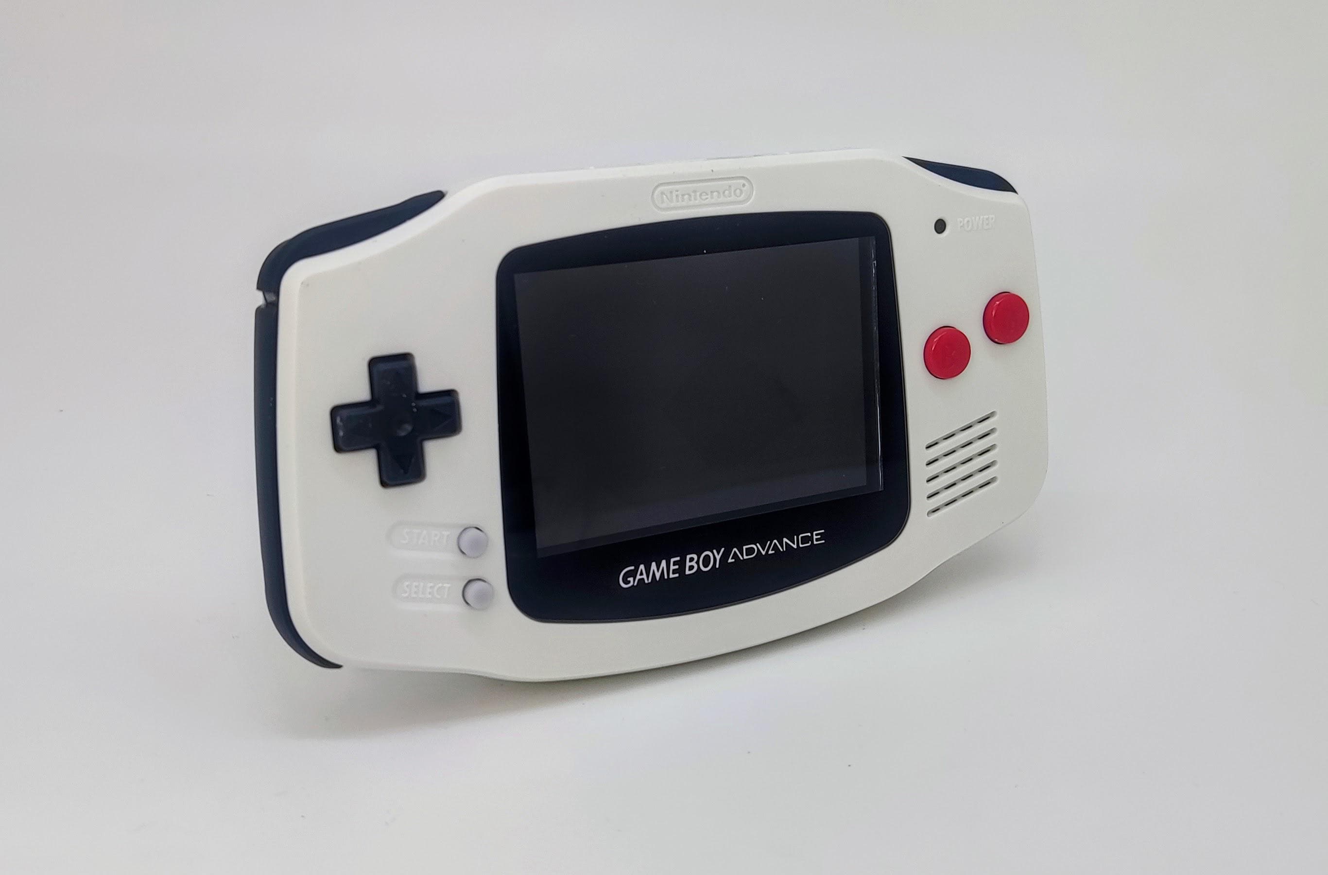Gameboy Advance GBA Modifiée – Écran IPS V2 Rétro-éclairé, Batterie Rechargeable, Blanche