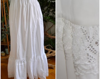 Original Vintage 50s Petticoat, skirt, underwear, size M, Dirndl, white with lace flowers