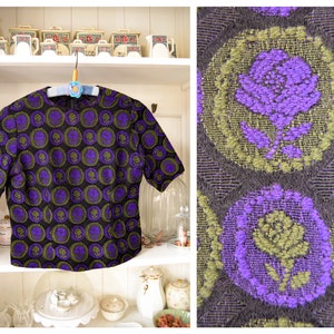 Original Vintage Blouse 1960, Wool, Purple and Green Roses, Cropped Fit, Hippie, Boho, Pullover, XS | US 6  | UK 8