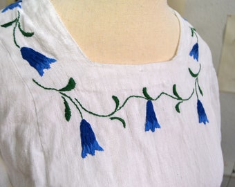 Original Vintage 1940 White Linen Dress, handmade Bluebell embroidery, size 36, XS-S