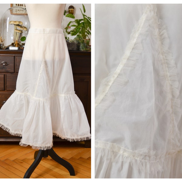 Original Vintage 50s Petticoat, skirt, underwear, Dirndl, white with lace flowers, mod, rockabilly