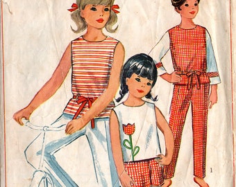 Vintage Early 60's Girl's Pants, Shorts & Blouse Pattern: Simplicity 6476, size 8, breast 26, waist 23