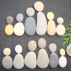Pebble People - DIY Pebble Art Picture - Pebble Art Supplies - Naturliga havsstenar - 12 små mänskliga figurer - P19