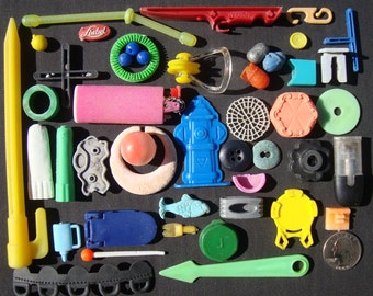 Ocean Plastic - Beach Plastic - Found Objects - One-Of-A-Kind Collection - Art Supplies - Upcicle - BPL04