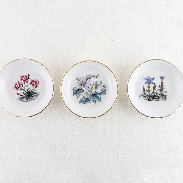 Vintage Royal Worcester Pin Dishes, Set of 3, Small Gold Rimmed and Floral Ring and Trinket Dishes, Made in England, Fine Bone China