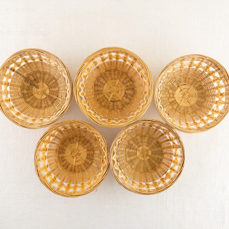 Vintage Set of 5 Small Wicker Baskets Wicker Bowl Holders Etsy