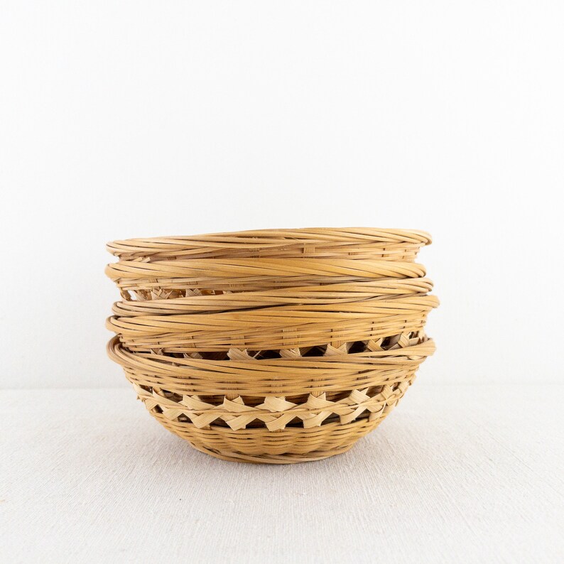 Vintage Set of 5 Small Wicker Baskets Wicker Bowl Holders Etsy