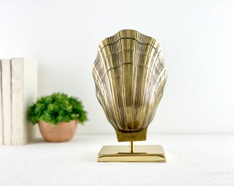 Mid Century Brass Shell TV Lamp, Vintage Clam Shell Accent Light, Large Night Light, Ambient Mood Lighting