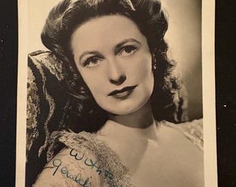 Geraldine Fitzgerald Signed 5x7 Photo – Wuthering Heights Dark Victory – Vintage Hollywood Autograph