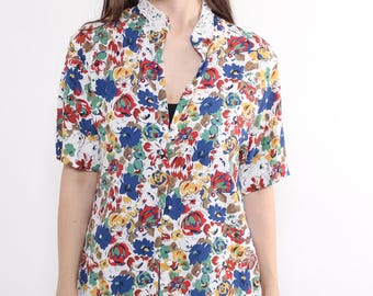 Vintage Multicolor Blumen Bluse, 90er Jahre Romantisches Sommer Shirt mit Spitzenkragen, Größe M
