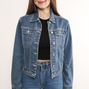 90s Denim Jacket Vintage Medium Wash Cropped Trucker Snap Button Size M