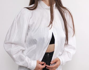 White Puff Sleeve Blouse 90s Stand Collar Romantic Victorian Button up top Vintage  M