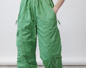 Pantalones de esquí vintage de los 90, color verde manzana, cintura tipo paperbag, bolsillos cargo, cordón ajustable, talla L.