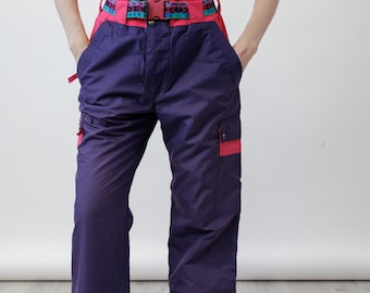 Pantalones de esquí vintage de los 90 en morado y rosa fucsia con bloques de color, cinturón azteca, cintura de punto acanalado, estilo cargo, unisex, talla M.