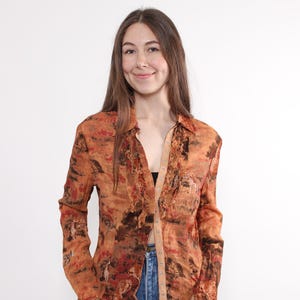 90s safari animal print blouse, vintage brown ruffle shirt with giraffe motif, Size S-M