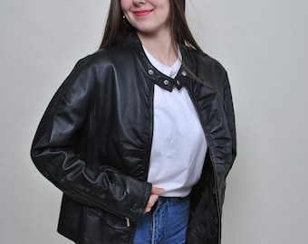 90s Vintage Black Leather Crop Biker Jacket - Size L