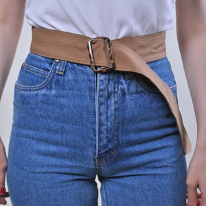 90s Oversized belt in brown color, vintage Women minimalist belt with leopard buckle