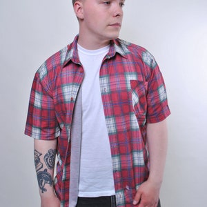 90s short sleeve plaid shirt in red, vintage printed summer button up shirt, Size L