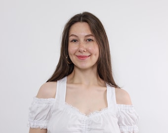 80s Vintage Bavarian Crop Top: White Lace Dirndl Blouse, Size M