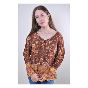 90s paisley print pullover blouse, vintage abstract v-neck long sleeve blouse in brown, Size M