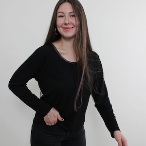 y2k long sleeve pullover top, vintage black minimalist crop top, Size M
