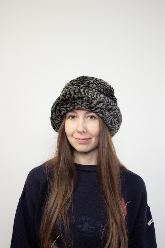Vintage 90s Winter Hat, Warm Textured Retro Hat, Cozy Cold Weather Accessory