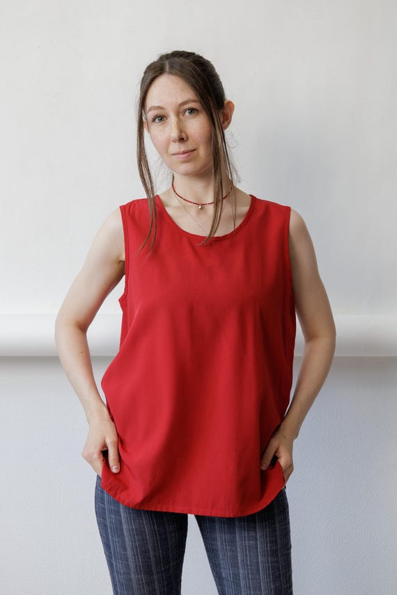 90s Red Sleeveless Shell Top Vintage Minimalist Longline Scoop Neck Tank Size M