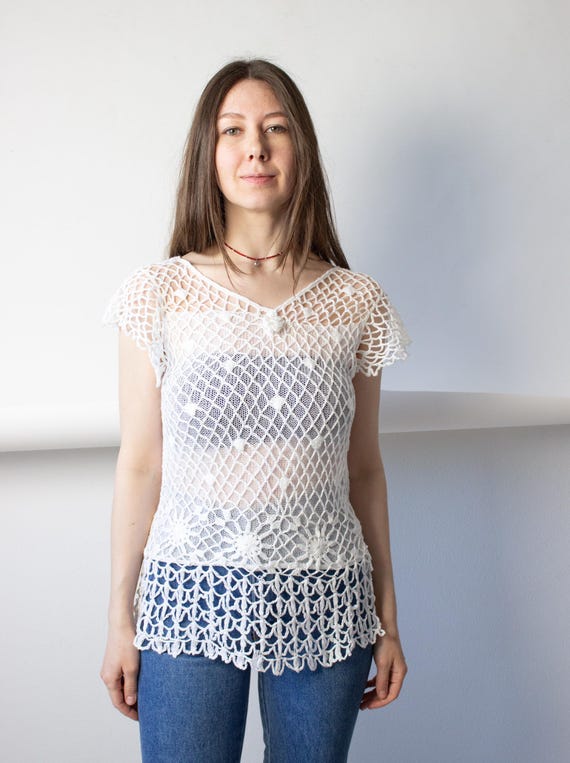 Vintage 90s White Crochet Mesh Top Sheer Knit Scallop Hem Boho Beach Cover Up S