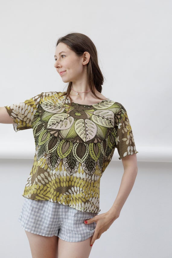 Y2K Surreal Sun Face Leaf Print Mesh Vintage Tee Olive Lettuce Hem Size M