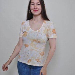 Y2K ヴィンテージ フローラル ブラウス：イエロー フラワープリント トップス、サイズ M