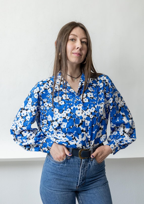 90s Cobalt Blue Floral Blouse Vintage Graphic Mod Print Button Up Shirt Size M