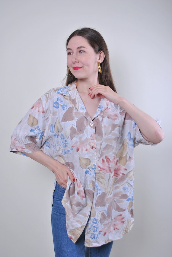 Women vintage holiday beige blouse with floral pr… - image 1