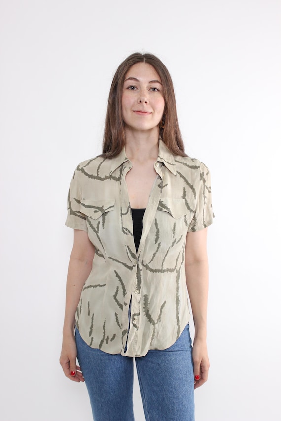 Vintage Abstract Blouse: 90s Summer Lightweight Green Shirt with Pockets Viscose