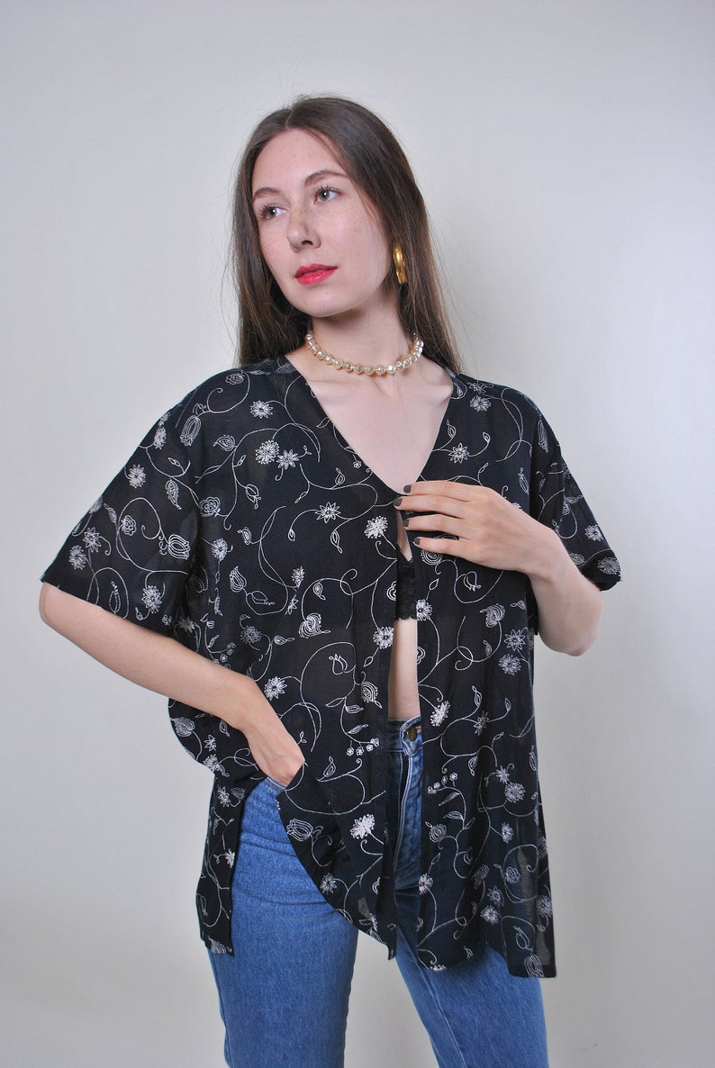 Floral print vintage 80s summer black blouse Size L