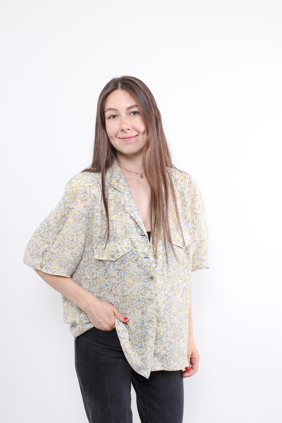 Pastel Ditsy Floral Double Pocket Sheer Blouse with Shoulder Pads Size L