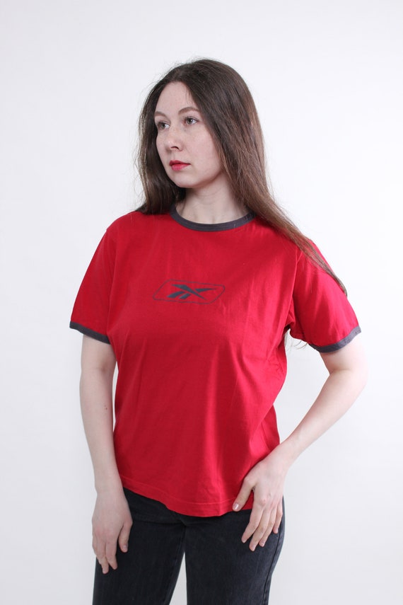 Vintage 90s Red Reebok T-Shirt - Classic Retro At… - image 4