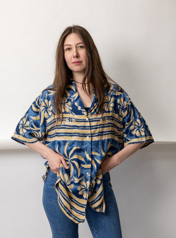 90s Navy Tan Tropical Floral Blouse Vintage Camp Collar Oversized Vacation Shirt Size L