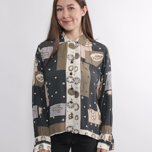 Blusa abstrata com detalhes de botões dos anos 90, blusa vintage de manga comprida com estampa descolada e botões, tamanho M