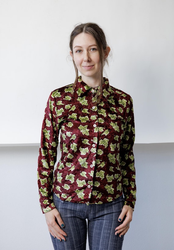 90s floral velvet blouse vintage flowers burgundy crushed top  Size M