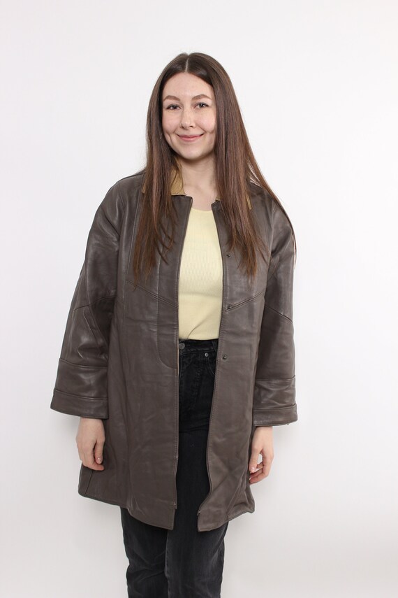 90s brown leather overcoat, vintage woman hunter fall trench coat, Size M