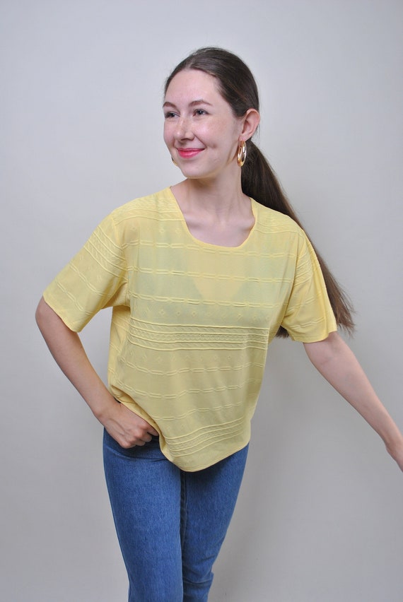 90s pullover sheer blouse in yellow, vintage abstract embroidered blouse, Size L