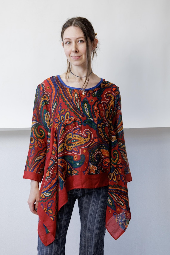 80s Paisley Print Handkerchief Hem Tunic Top Vintage Red Scoop Neck Boho Blouse L