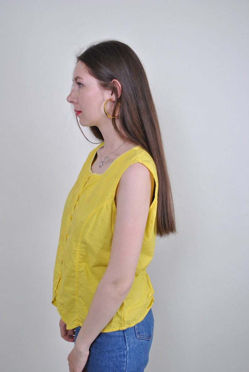 Size M Vintage minimalist yellow bright vest